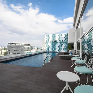 Square Small Luxury - Providencia Hotel
