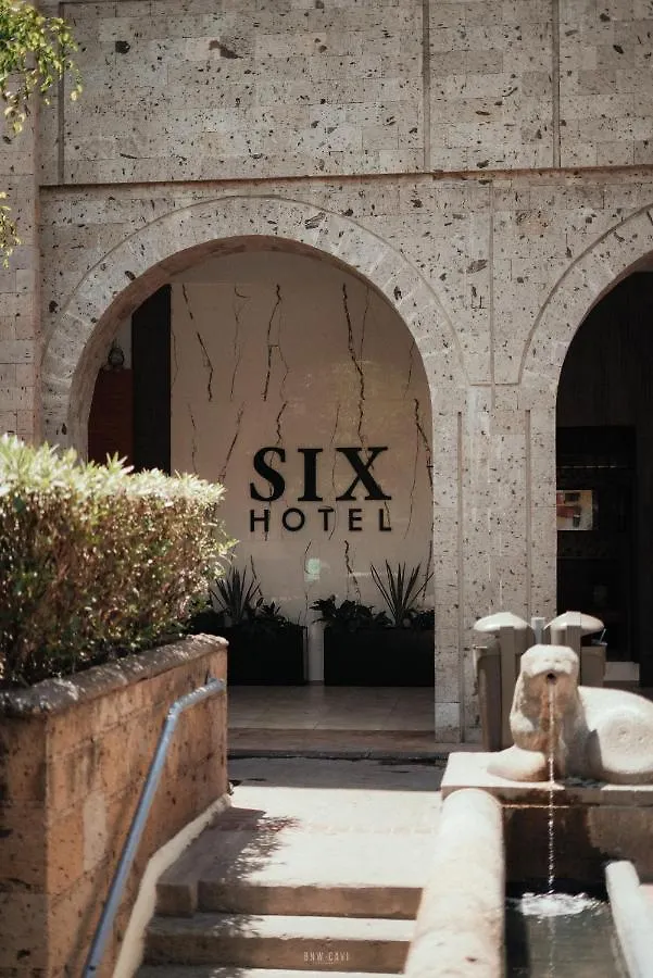 Six Hotel Guadalajara Degollado